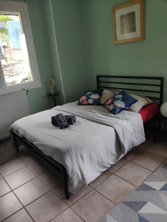 B&B En Plein Coeur De La Foret Artiguelouve Εξωτερικό φωτογραφία