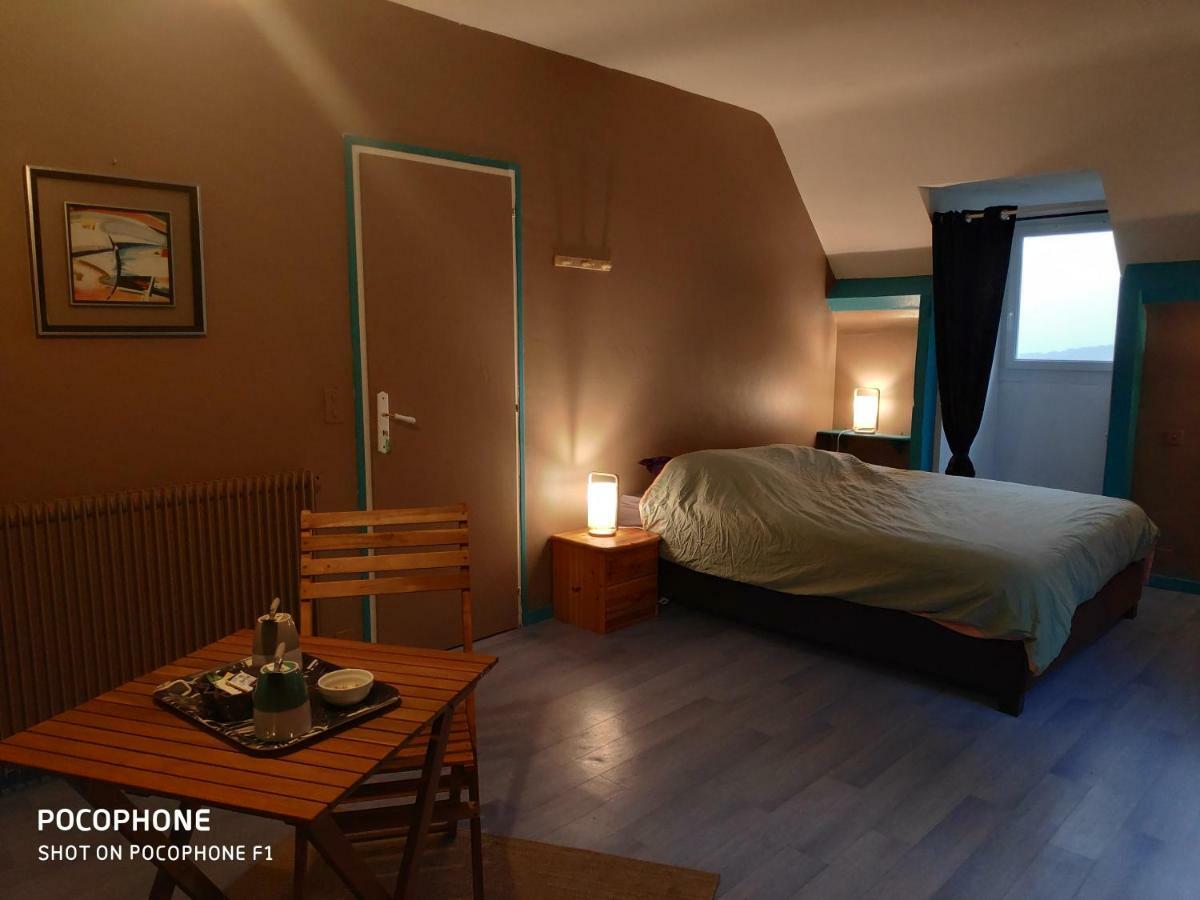 B&B En Plein Coeur De La Foret Artiguelouve Εξωτερικό φωτογραφία